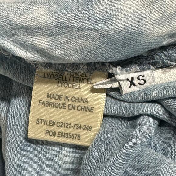 Cloth & Stone Anthropologie Top Womens XS Blue Acid Wash Tank Beach Festival - Picture 7 of 8